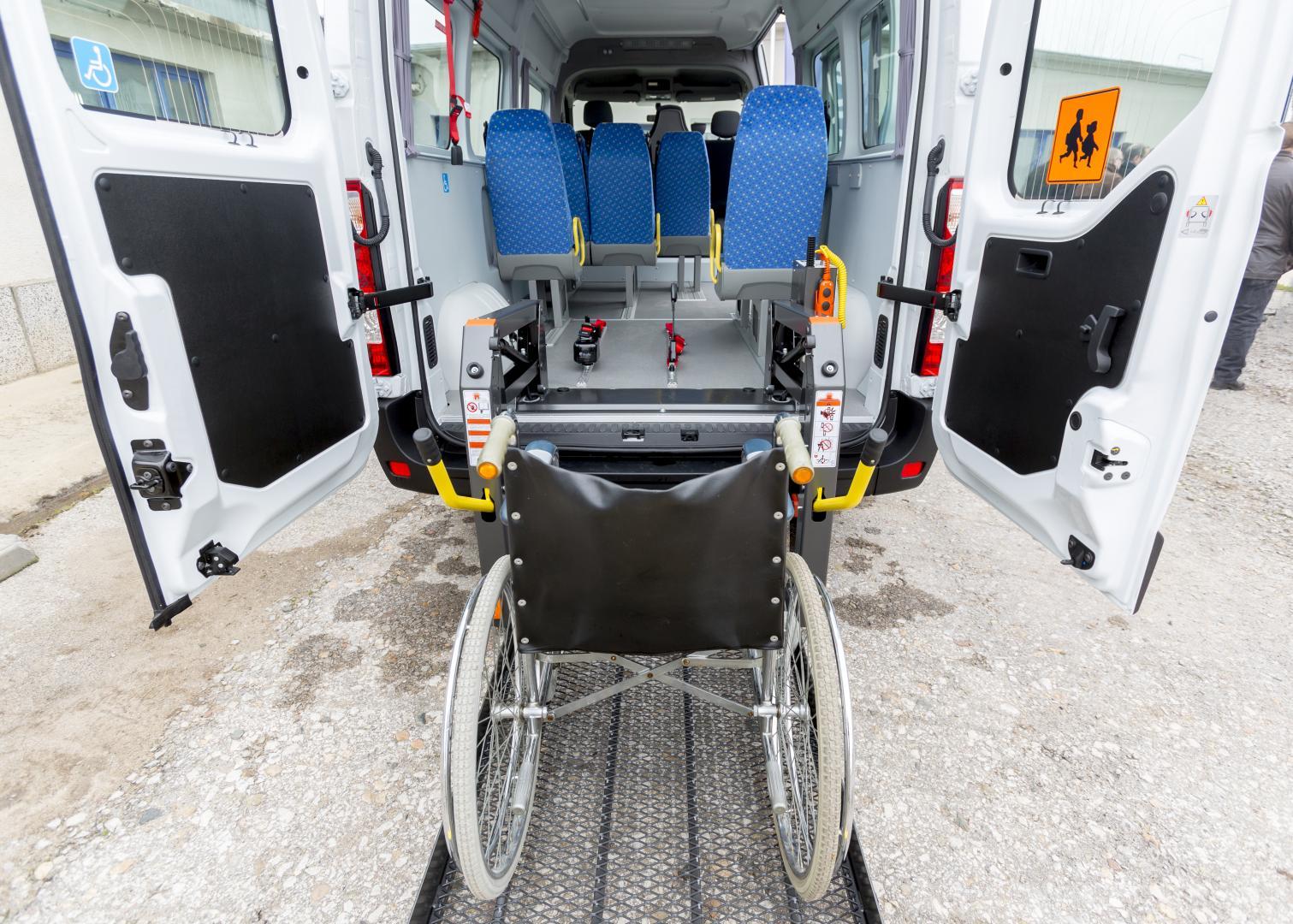 Transport scolaire de personnes à mobilité réduite Schoelcher